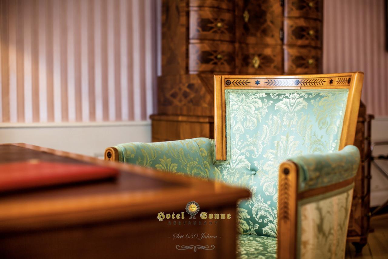 Hotel Sonne Оффенбург Экстерьер фото