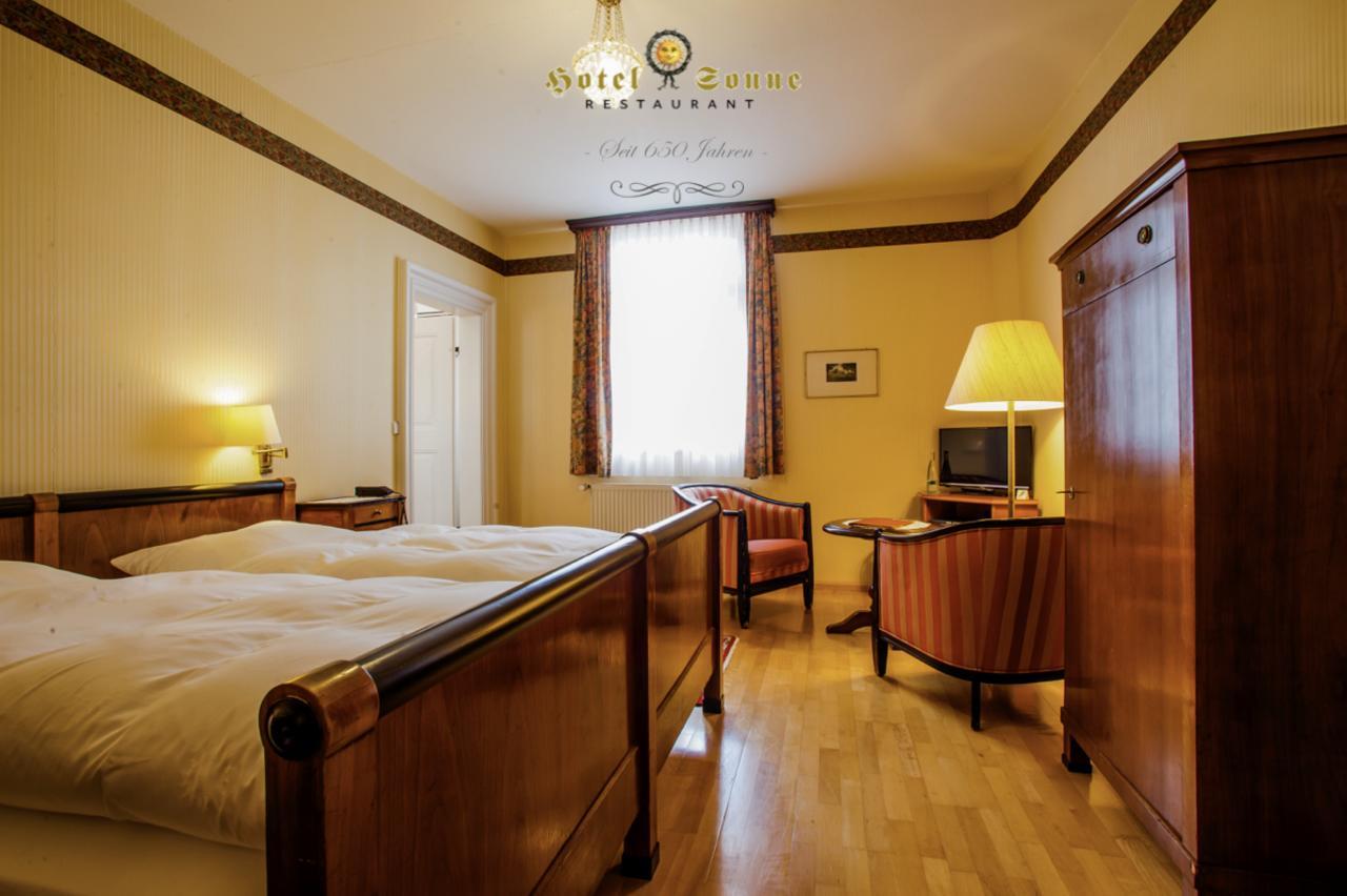 Hotel Sonne Оффенбург Экстерьер фото