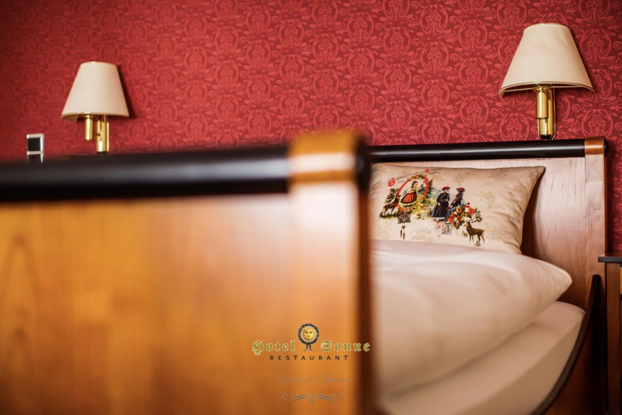 Hotel Sonne Оффенбург Экстерьер фото