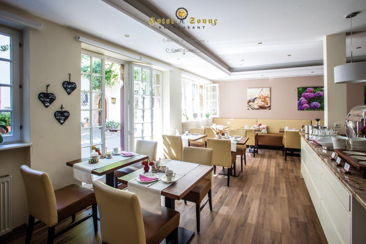 Hotel Sonne Оффенбург Экстерьер фото